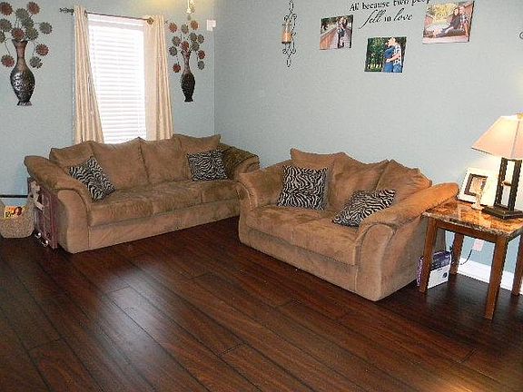 4th image of 214 Glen Cannon Dr