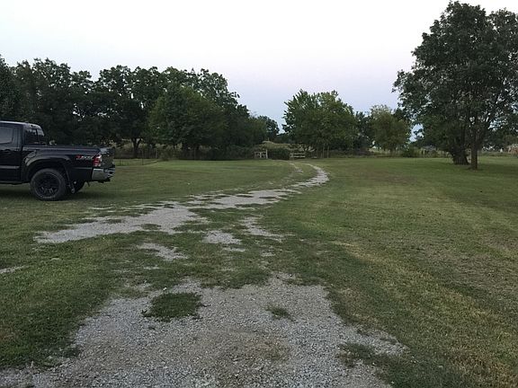 Driveway to front gate