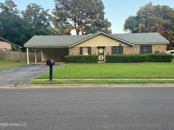 5605 Choctaw Dr, Horn Lake, MS 38637