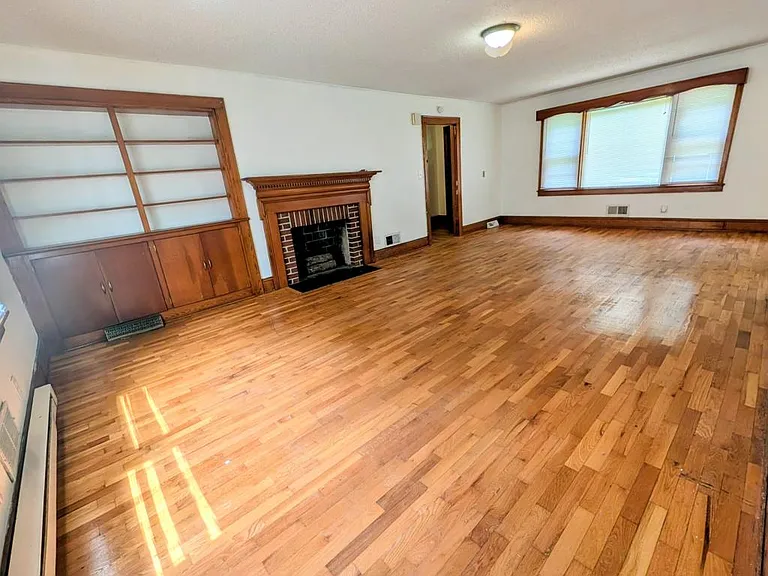 2479 W State Highway 27 — Photo 3