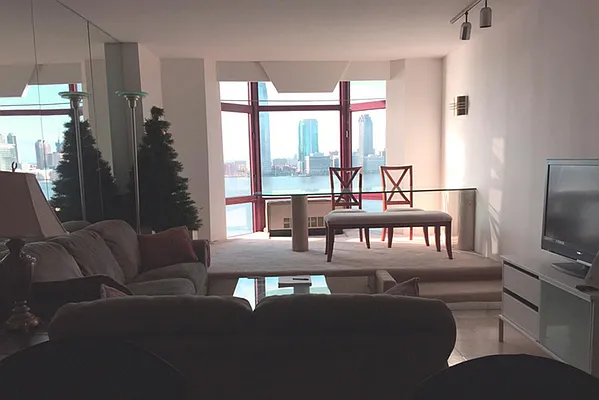 Rented by Battery Park Realty | media 13