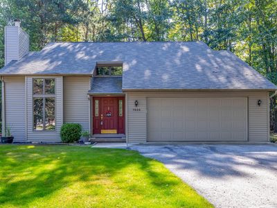 9444 Sunset Ct, Stanwood, MI, 49346