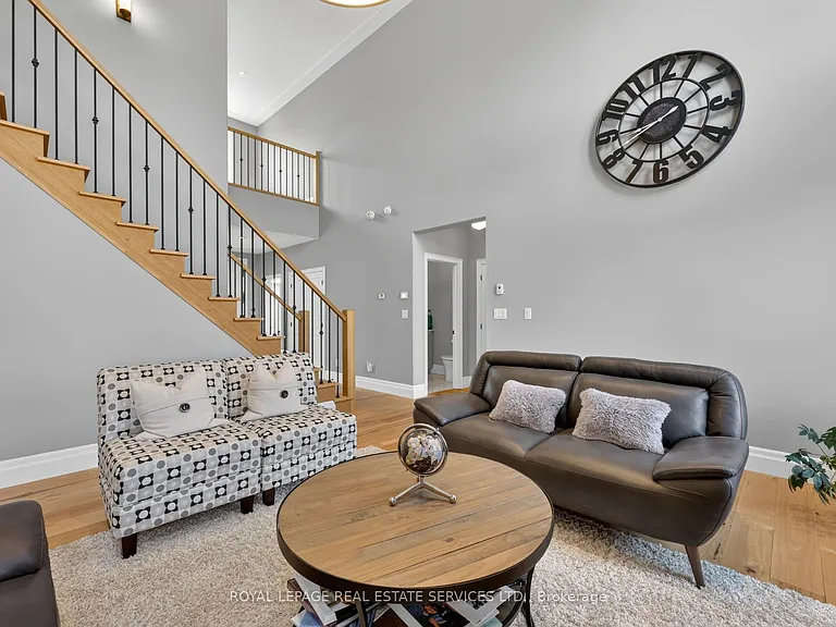 18 Walnut Dr — Photo 6