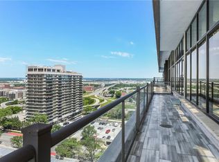 700 E 8th St UNIT 7R, Kansas City, MO 64106