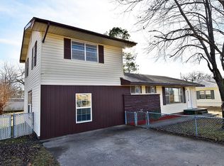 203 Northside Ct, Tahlequah, OK 74464