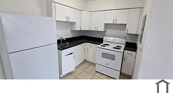 1290 NE 142nd St #6 — Photo 15