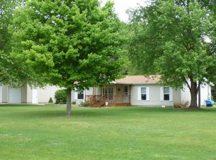 54575 Twin Lakes Rd, Dowagiac, MI 49047