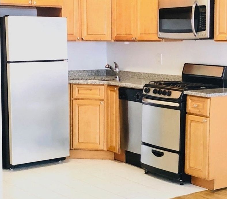 1st image of 69 W 55th St APT 3B