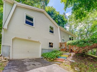 317 County Rd, Torrington, CT 06790