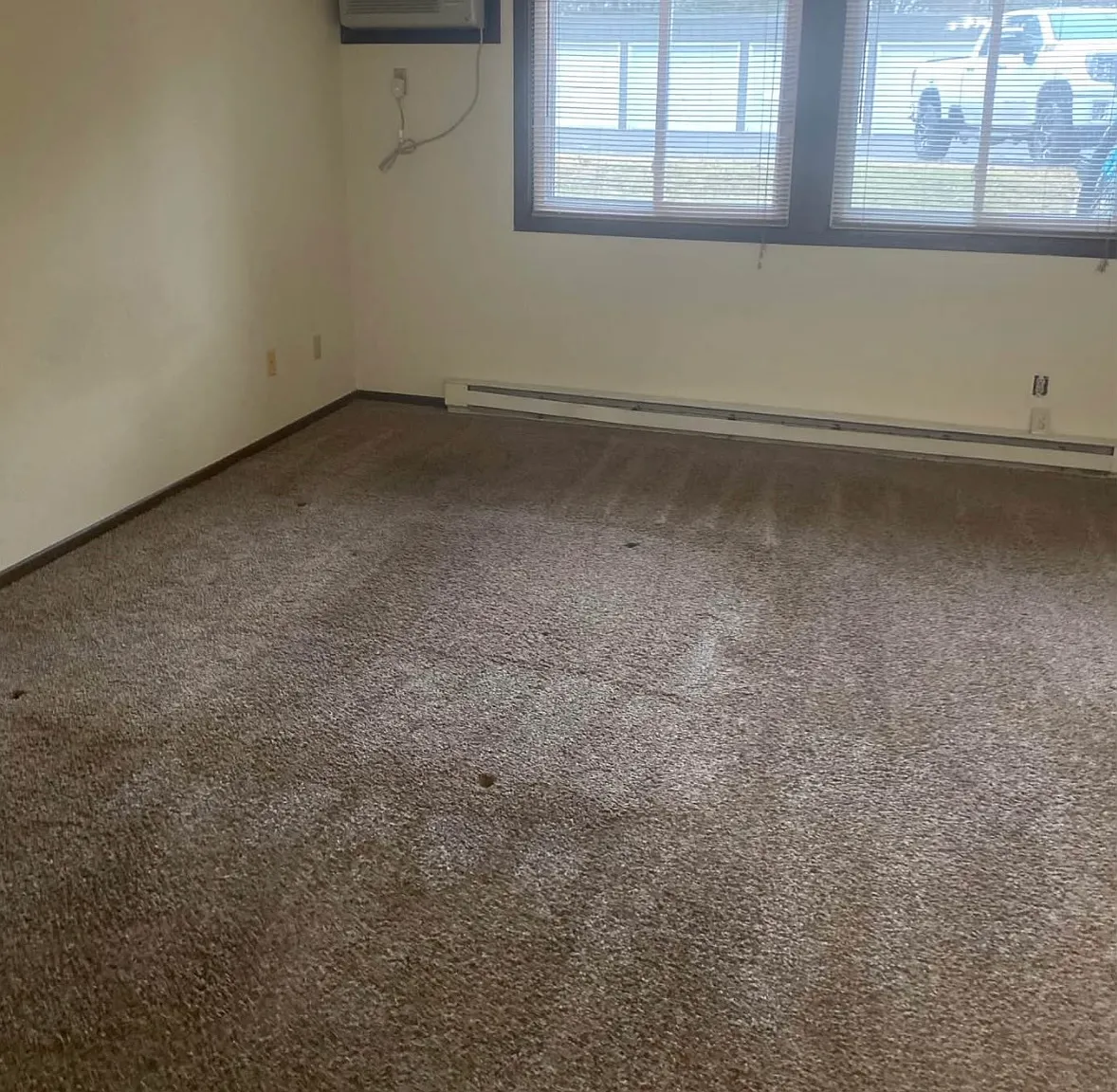 777 Laurel Street — Photo 2