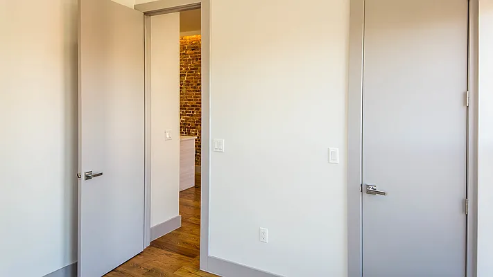 Rented by Nooklyn NYC LLC | media 14