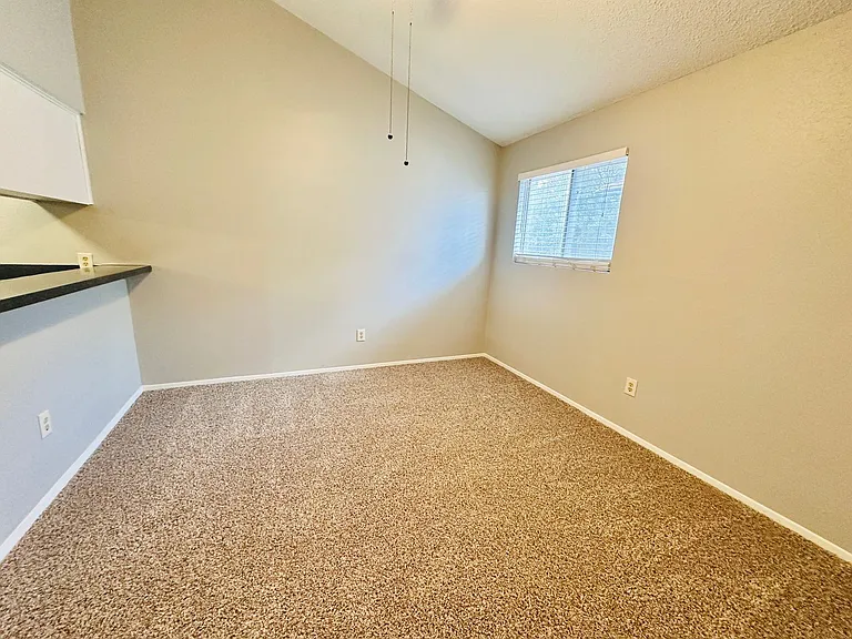 Awesome open Studio Apartments Close to Downtown — Photo 55
