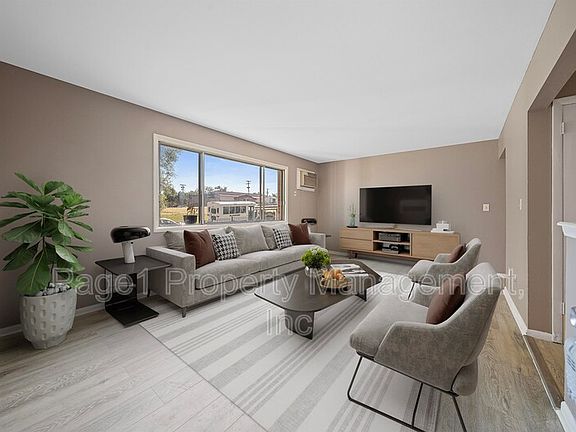3rd image of 130 Flintridge Dr #2