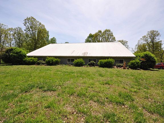2nd image of 725 Pleasantview Dr