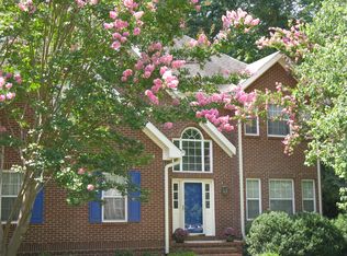 3024 Prestons Station Dr, Hixson, TN 37343