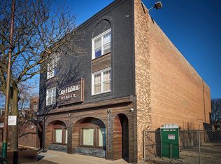 7243 N Western Ave #2, Chicago, IL 60645