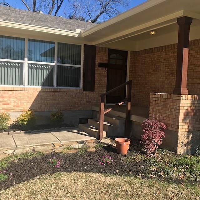 1st image of 606 Lockwood Dr