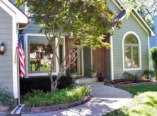 3205 S Black Frst, Blue Springs, MO 64015