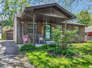 324 Parkview Dr, Rochester, IL 62563