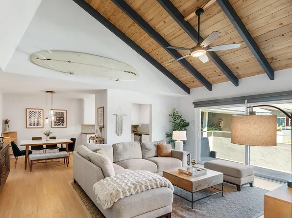 2517 Navarra Dr Unit 2G, Carlsbad, CA 92009