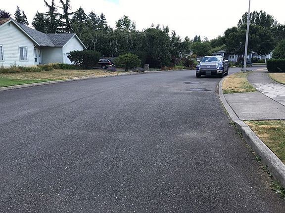 4th image of 2807 Stirling St SE