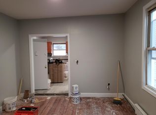 660 Richmond Rd #2, Staten Island, NY 10304