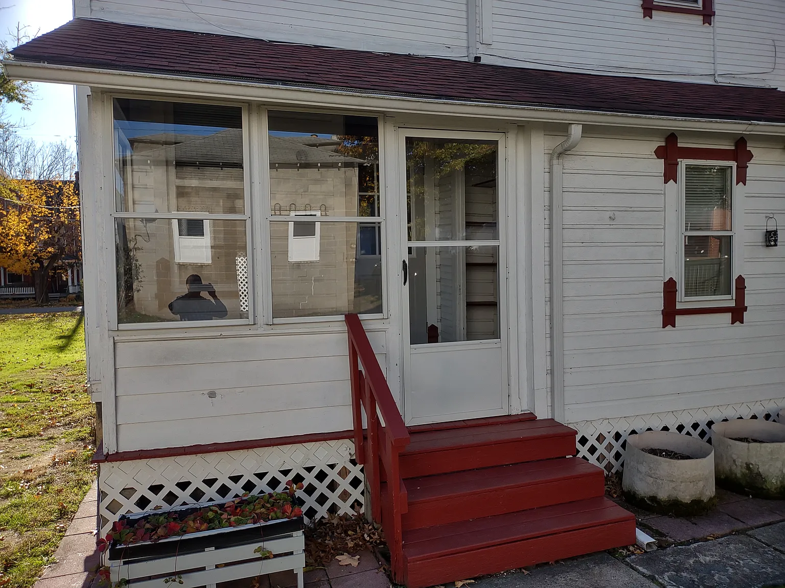 2 bed, $700 — Photo 2