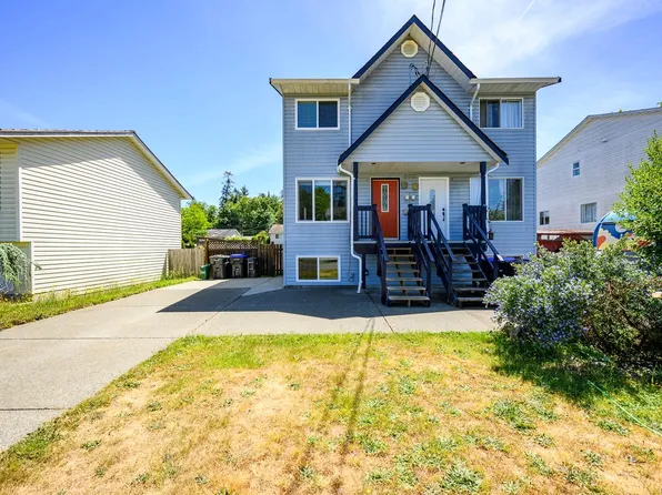 222 Mitchell Pl #A, Courtenay, BC V9N 8R8