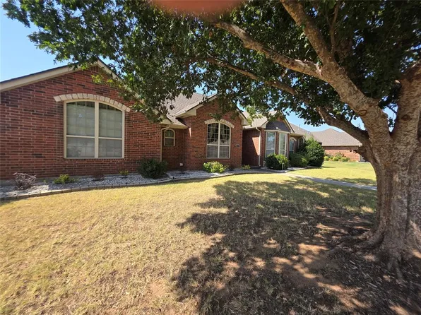 2416 Birmingham Dr, Norman, OK 73071