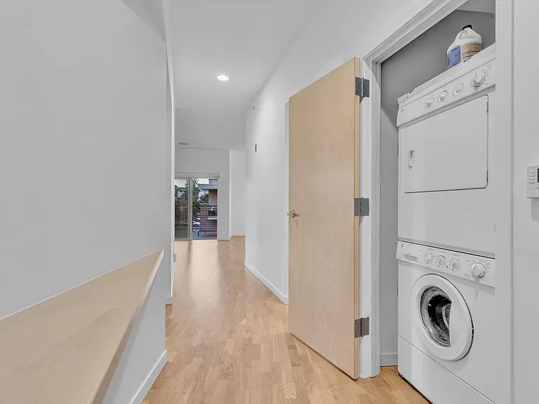 1053 W Century Dr #310 — Photo 16