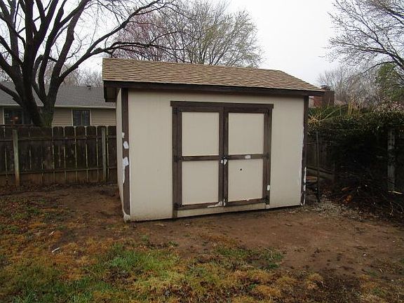 Storage shed