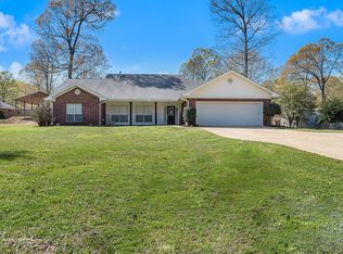 1164 Percy Burns Rd, Springhill, LA 71075