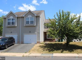 676 Seminary St, Pennsburg, PA 18073