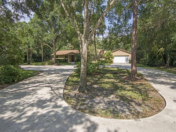 4th image of 295 43rd Ave