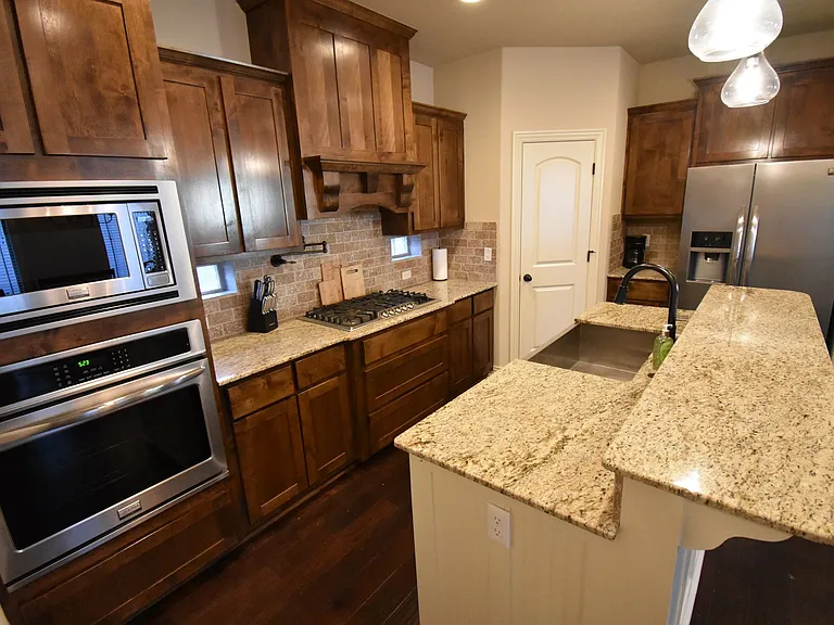 562 N Salem Rd — Photo 13