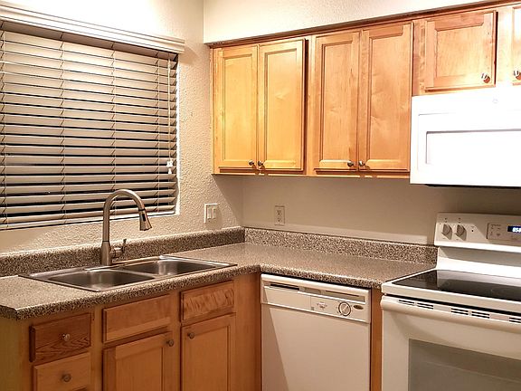 3rd image of 11640 N 51st Ave APT 129