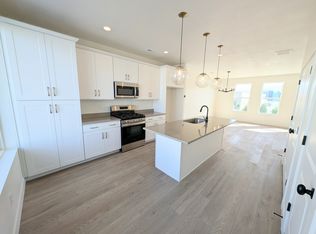 10652 S Cardinal Park Rd, South Jordan, UT 84009