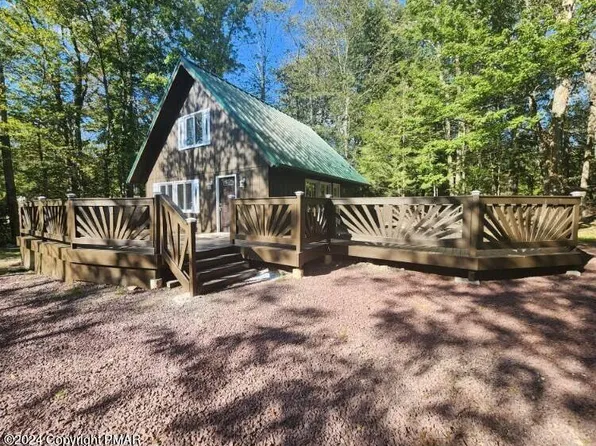 807 Kennedy Cir, Tobyhanna, PA 18466