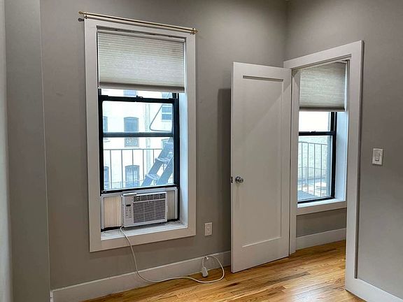 5th image of 112 E 103rd St APT 18