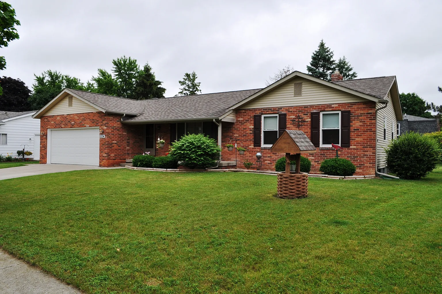 224 Beechwood Ct photo 1