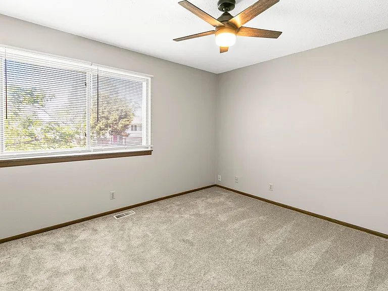 9002 David Cir — Photo 14