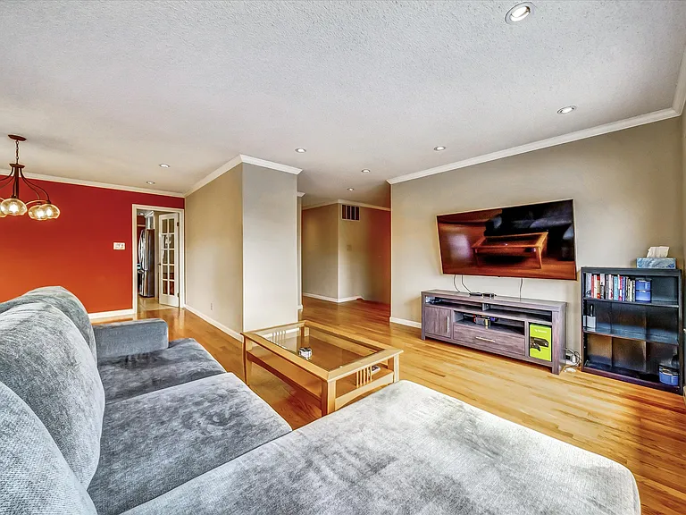 102 Valleyview Way — Photo 8