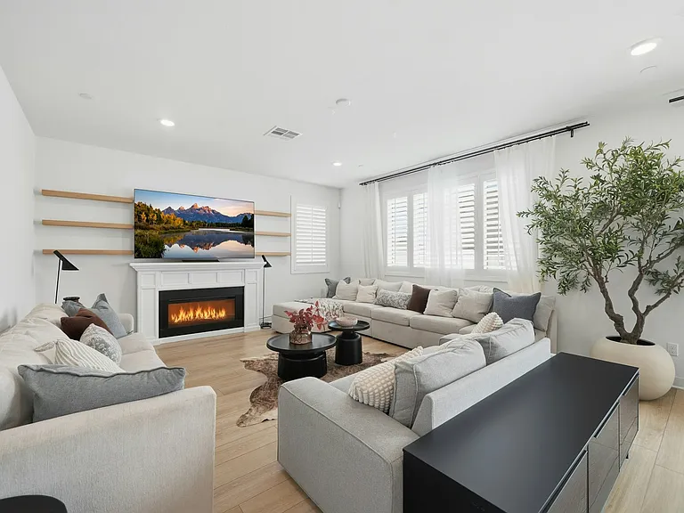30994 Douglas Crest Cir — Photo 12