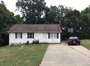 733 Grover Ln, Burlington, NC 27217