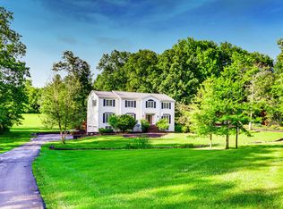143 Rosswoods Dr, Pewee Valley, KY 40056