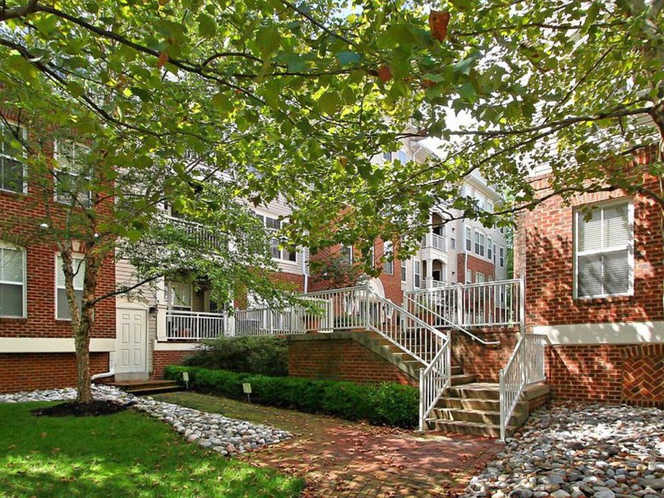 1st image of 5108 Donovan Dr