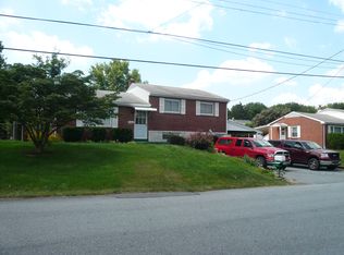 1460 Riegle Rd, Harrisburg, PA 17112