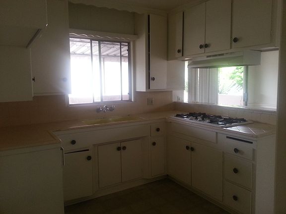 Kitchen w/ Cabinetry