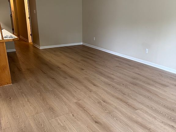 4th image of 114 Audubon Cv APT A