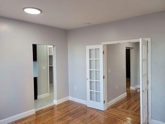 3rd image of 5907 Boulevard E #A1